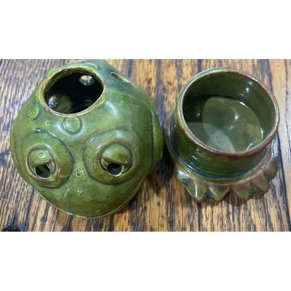 Vintage Ceramic Frog Candle Holder/ Incense Burner Cute Village Bath Products - Picture 2 of 10